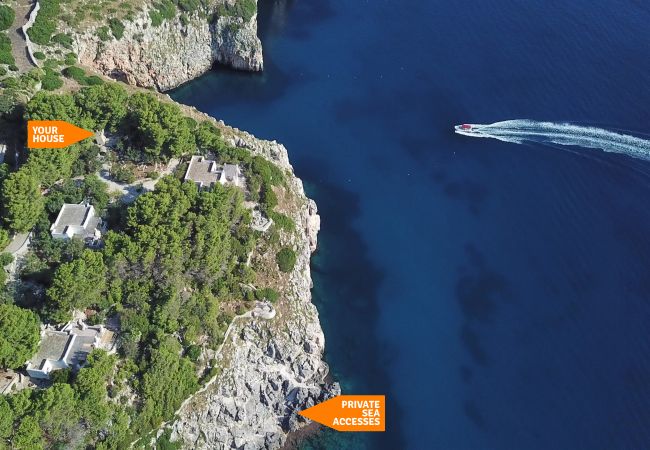 Trullo in Castro - Romantisches Trullo über dem Fjord mit Meerzugang (Haus G)