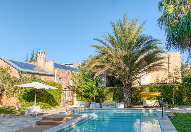 Ferienhaus in Patù - Pool-Haus im Park, 7km von den Sandstränden (C) Ferienhaus in Patù - Pool-Haus im Park, 7km von den Sandstränden (C)