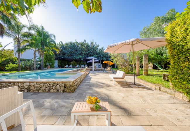 Ferienhaus in Patù - Kleines Juwel mit Pool im Salento (D) Ferienhaus in Patù - Kleines Juwel mit Pool im Salento (D)