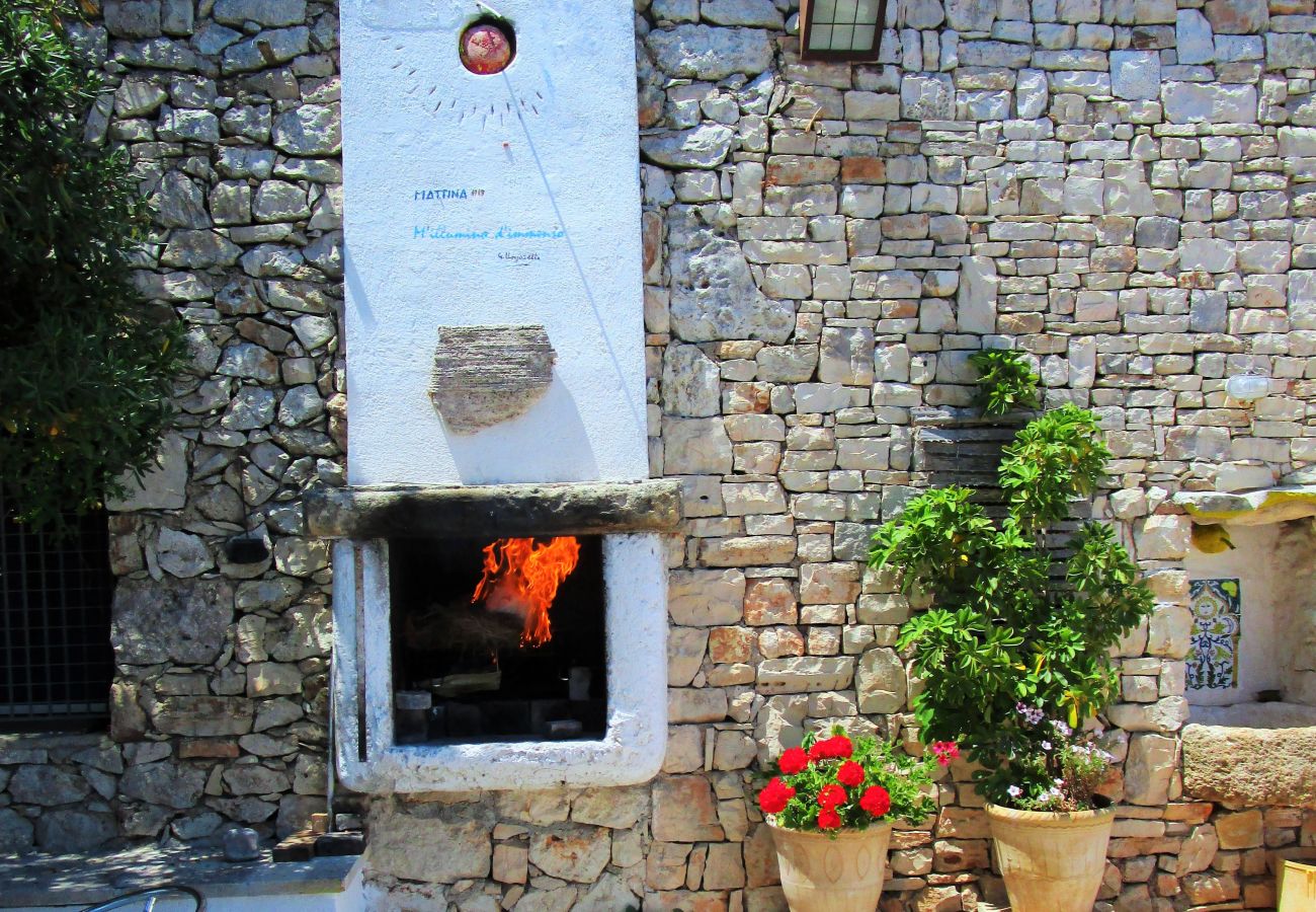 Ferienhaus in Gagliano del Capo - Steinhaus mit Außenwhirlpool über den Klippen (A)