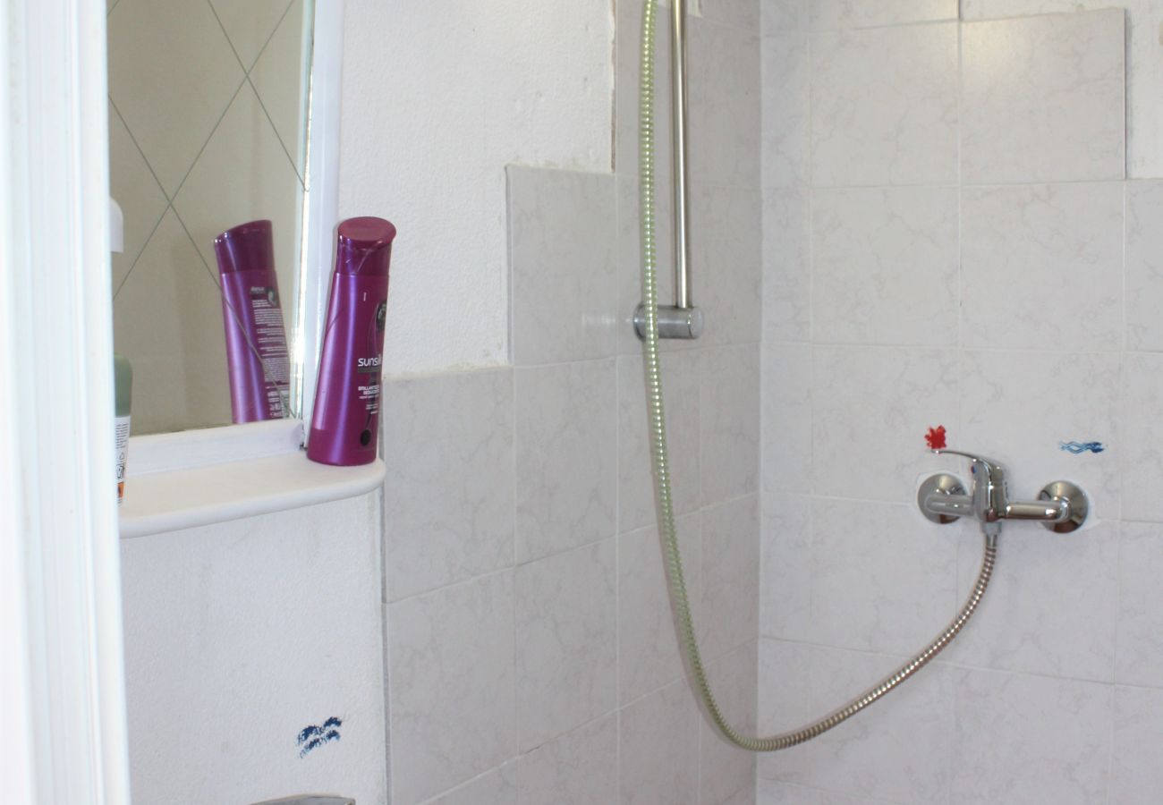 Villa in Gagliano del Capo - Große Villa mit Außenwhirlpool über dem Meer