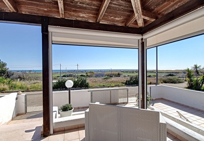 Ferienhaus in Salve - Haus am Sandstrand der “Salentinischen Malediven” Ferienhaus in Salve - Haus am Sandstrand der “Salentinischen Malediven”