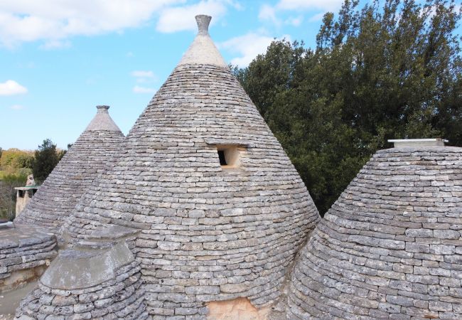 Villa in Cisternino - Privates Trulli-Anwesen mit Naturpool