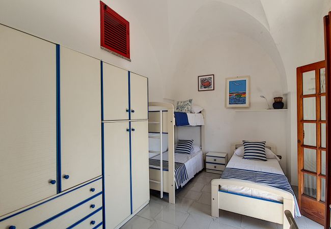Ferienhaus in Castro - Außenwhirlpool u. Meerblick in der antiken Festung Ferienhaus in Castro - Außenwhirlpool u. Meerblick in der antiken Festung