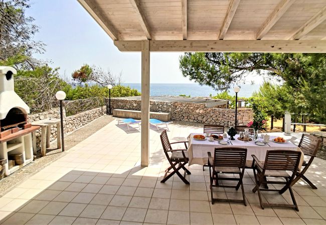 Villa in Marittima - Charmantes Ferienhaus mit Meerzugang & Whirlpool