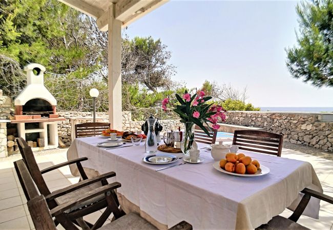 Villa in Marittima - Charmantes Ferienhaus mit Meerzugang & Whirlpool