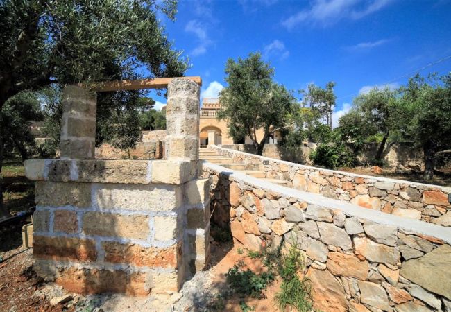 Ferienhaus in Torre Vado - Haus mit 3 Wohnungen & Pool, 250m vom Meer