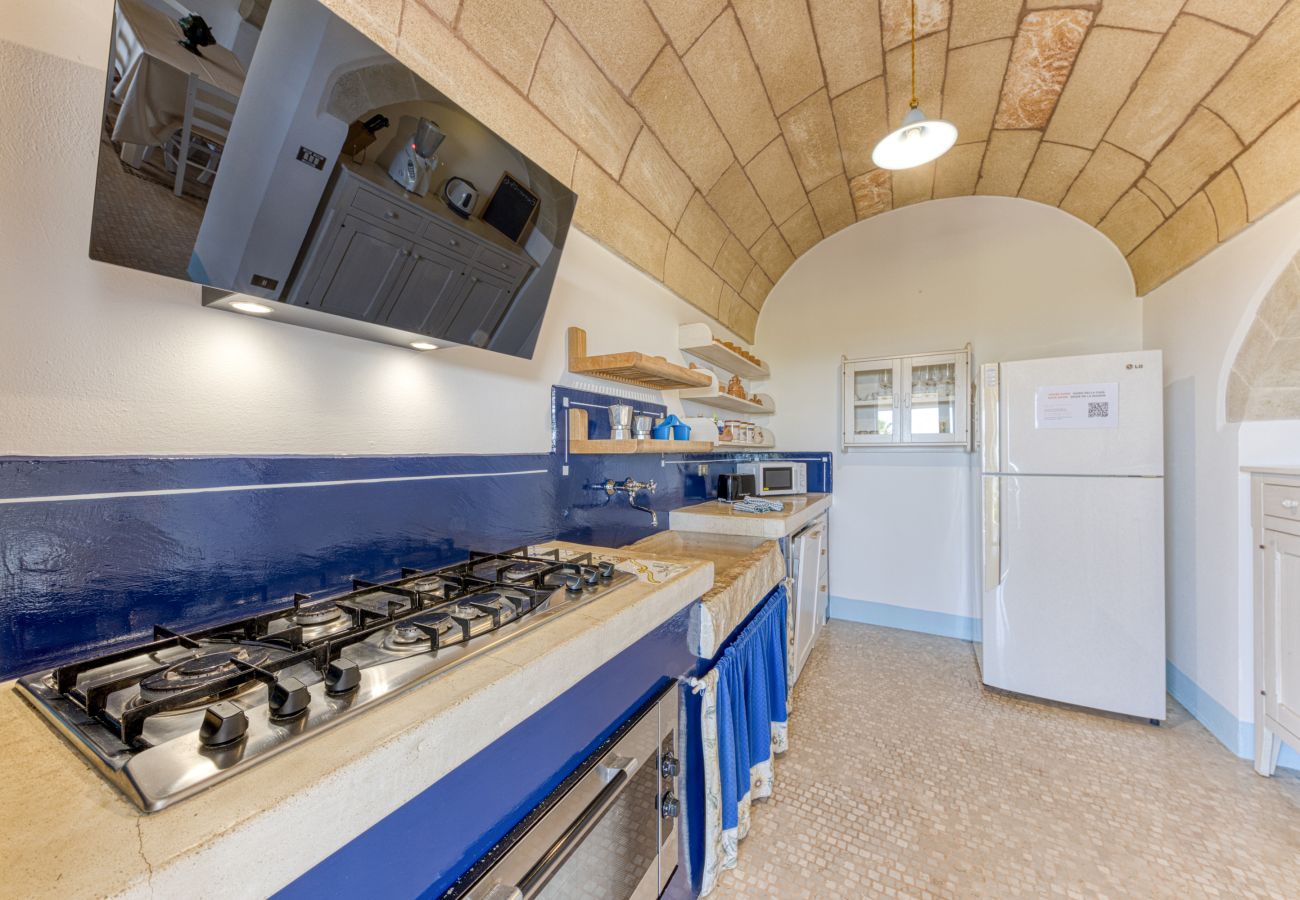 Villa in Pescoluse - Kinderfreundliche Strandvilla m. warmem Whirlpool