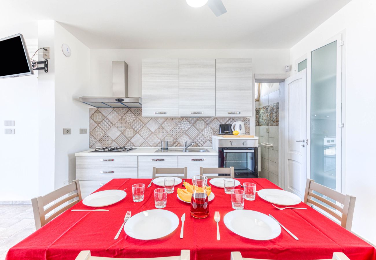 Villa in Lido Marini - Große Villa (2 Apt.) mit Pool & Jacuzzi