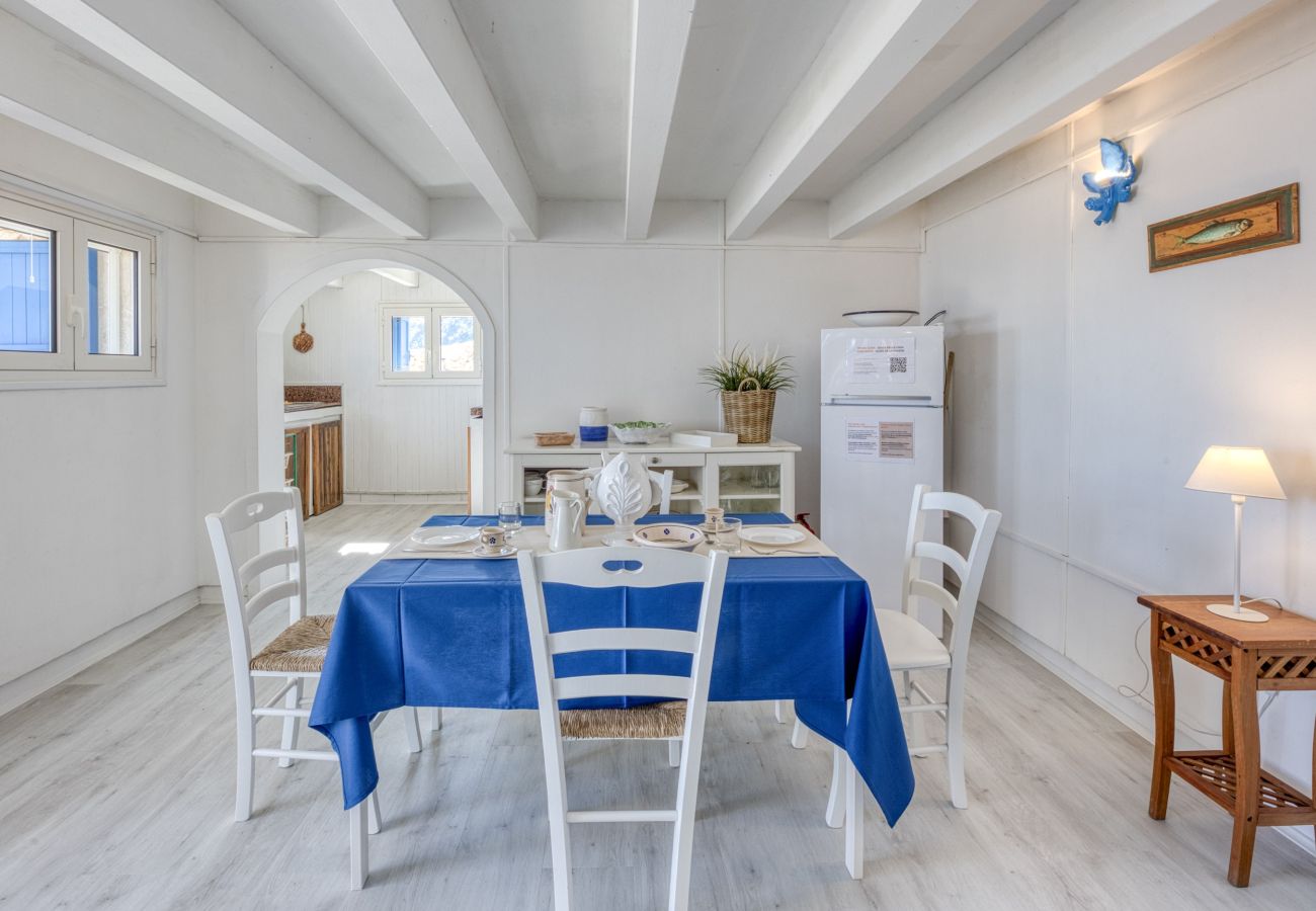 Trullo in Gagliano del Capo - Romantisches Steinhäuschen m. Whirlpool&Meerzugang