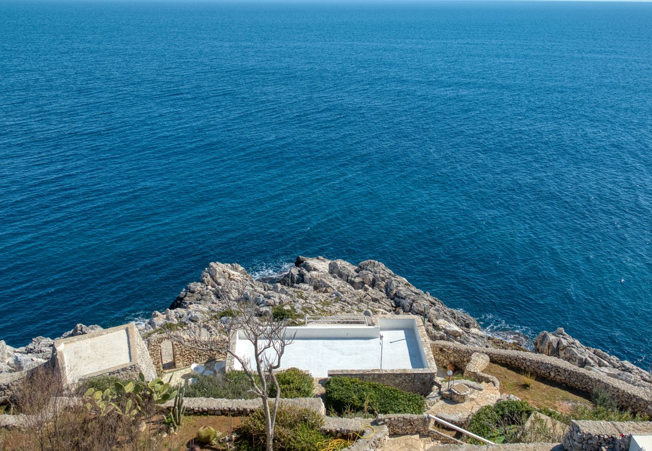 Trullo in Gagliano del Capo - Romantisches Steinhäuschen m. Whirlpool&Meerzugang