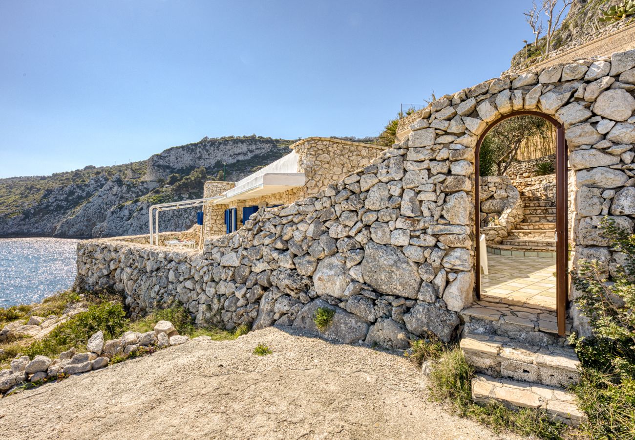 Trullo in Gagliano del Capo - Romantisches Steinhäuschen m. Whirlpool&Meerzugang