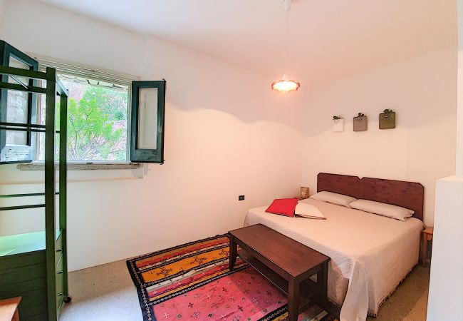 Ferienhaus in Corsano - Ferienhaus mit Meerzugang und beheiztem Außenpool Ferienhaus in Corsano - Ferienhaus mit Meerzugang und beheiztem Außenpool