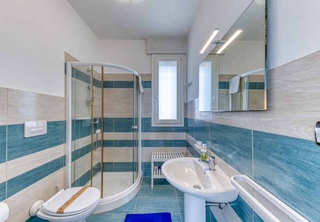 Villa in Pescoluse - Moderne Steinvilla mit Pool und Meerblick Villa in Pescoluse - Moderne Steinvilla mit Pool und Meerblick