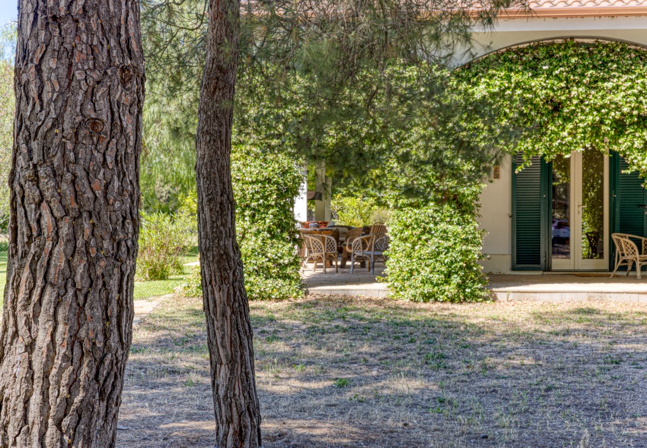Villa in Galatina - Landhaus-Anwesen mit großem Pool & Park