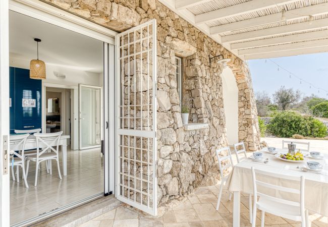 Villa in Pescoluse - Traditionelles Trulli-Anwesen mit Pool & Meerblick Villa in Pescoluse - Traditionelles Trulli-Anwesen mit Pool & Meerblick