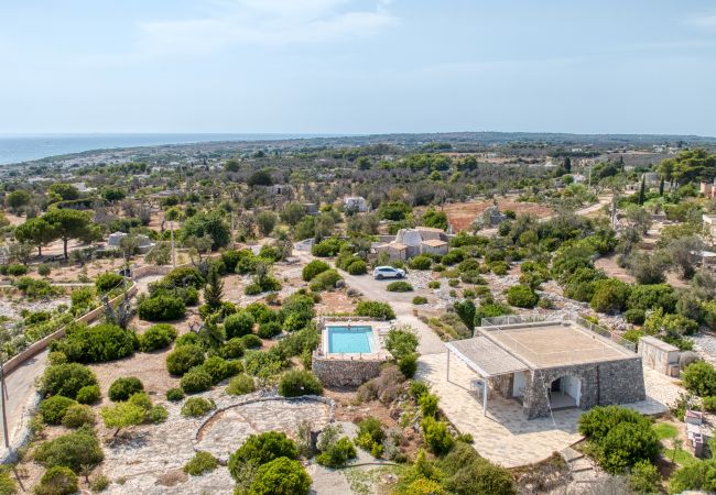 Villa in Pescoluse - Traditionelles Trulli-Anwesen mit Pool & Meerblick Villa in Pescoluse - Traditionelles Trulli-Anwesen mit Pool & Meerblick