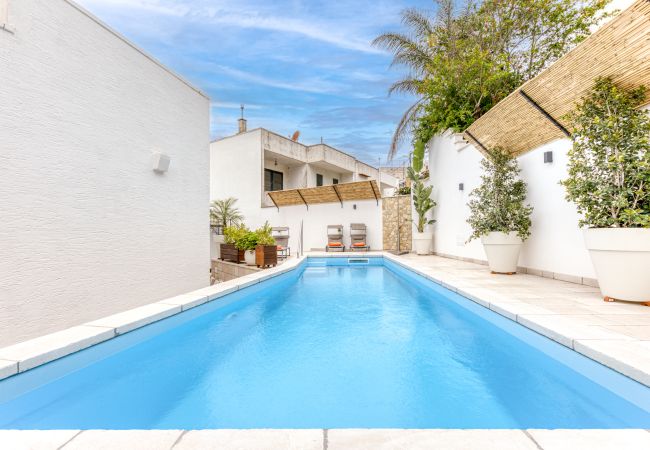 Villa in Castro - Hübsches Altstadthaus mit Pool, 200m vom Meer Villa in Castro - Hübsches Altstadthaus mit Pool, 200m vom Meer