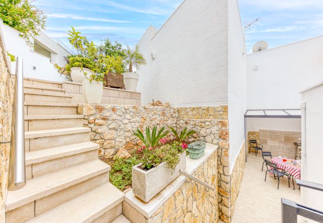 Villa in Castro - Hübsches Altstadthaus mit Pool, 200m vom Meer Villa in Castro - Hübsches Altstadthaus mit Pool, 200m vom Meer
