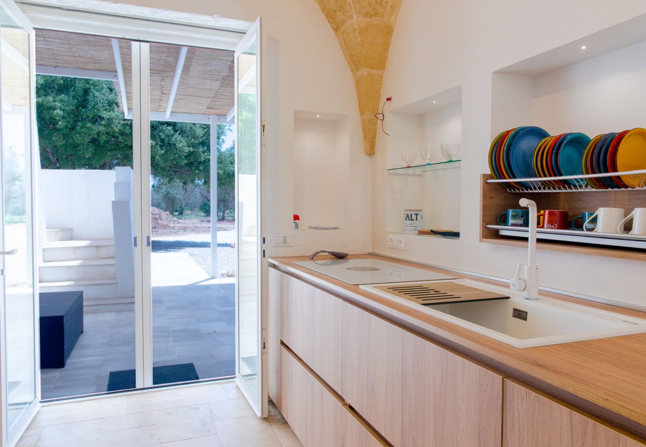 Villa in Torre Vado - Moderne Highend-Villa mit Pool 2km from Meer