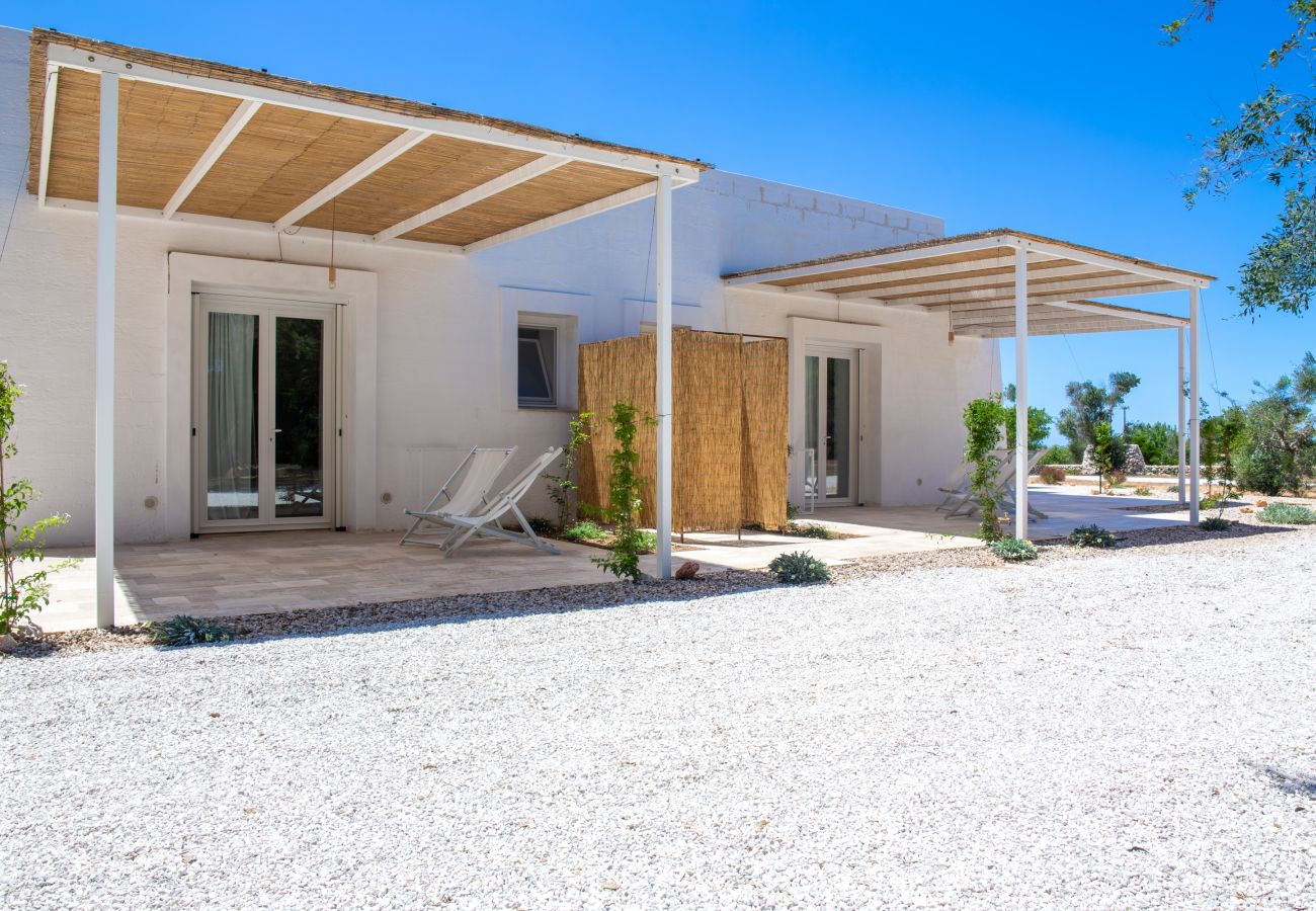 Villa in Torre Vado - Moderne Highend-Villa mit Pool 2km from Meer