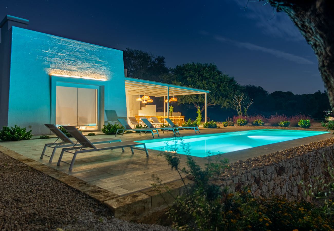 Villa in Torre Vado - Moderne Highend-Villa mit Pool 2km from Meer