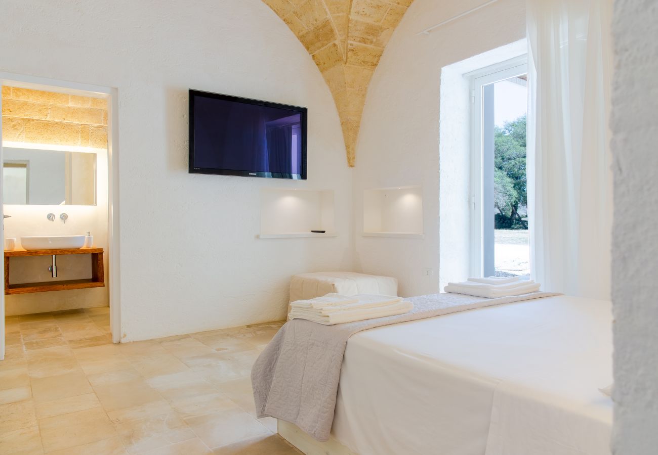 Villa in Torre Vado - Moderne Highend-Villa mit Pool 2km from Meer