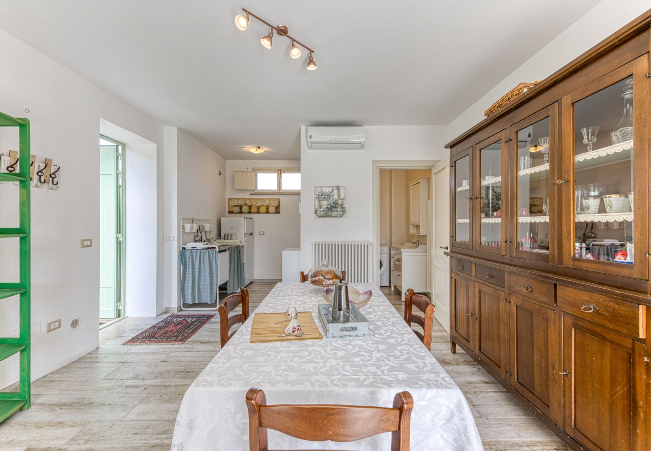 Villa in Castro - Geräumige Pool-Villa mit privat. Park 2km vom Meer