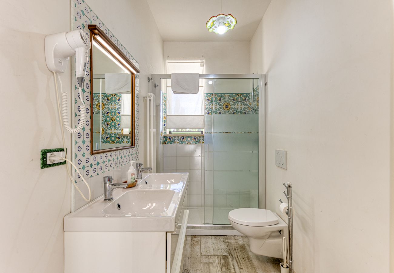 Villa in Castro - Geräumige Pool-Villa mit privat. Park 2km vom Meer