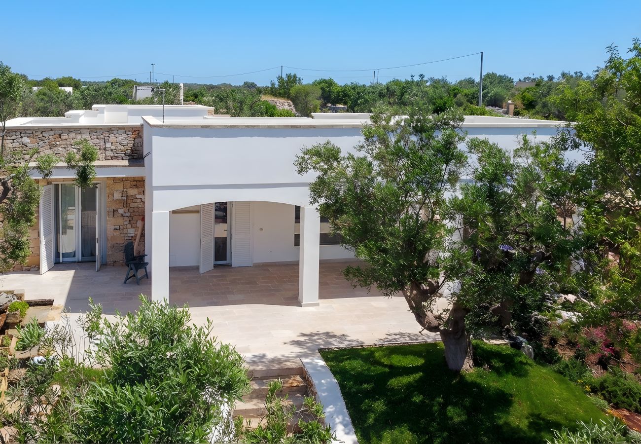 Villa in Torre Vado - Wunderschönes Anwesen mit Pool, Meerblick, Garten