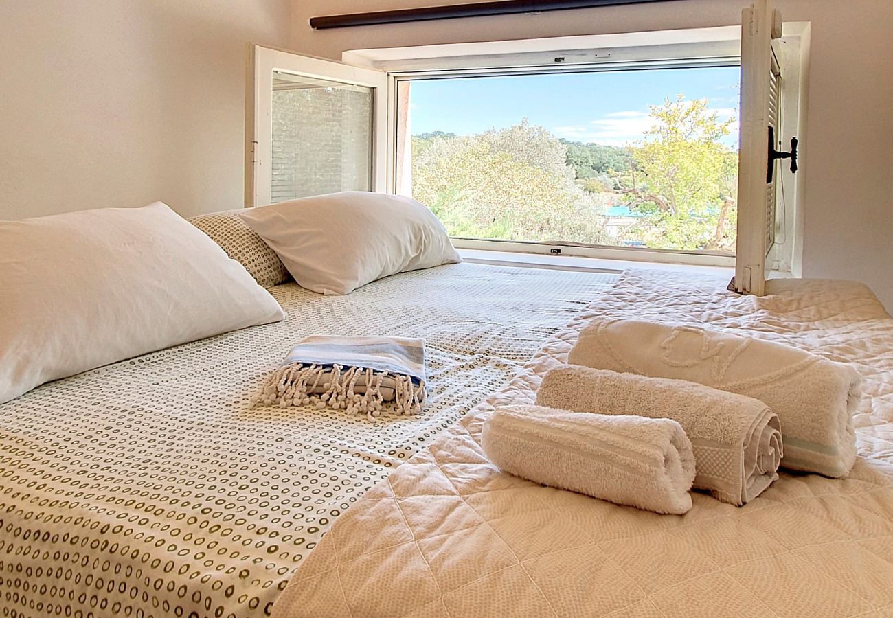 Villa in Cisternino - Charmantes Trulli-Anwesen mit Pool