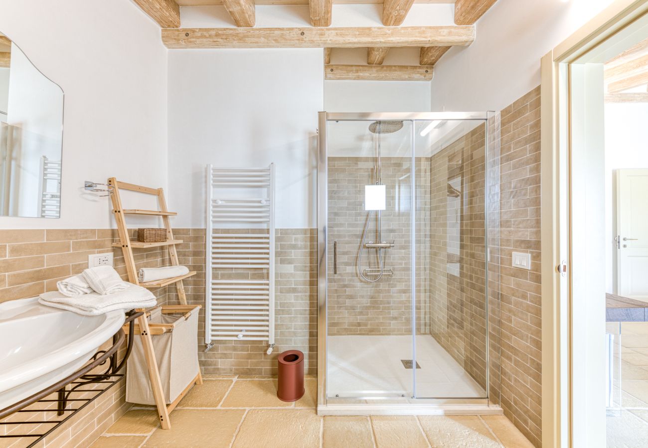 Villa in Ugento - Wunderschöne Designvilla mit Pool und Garten