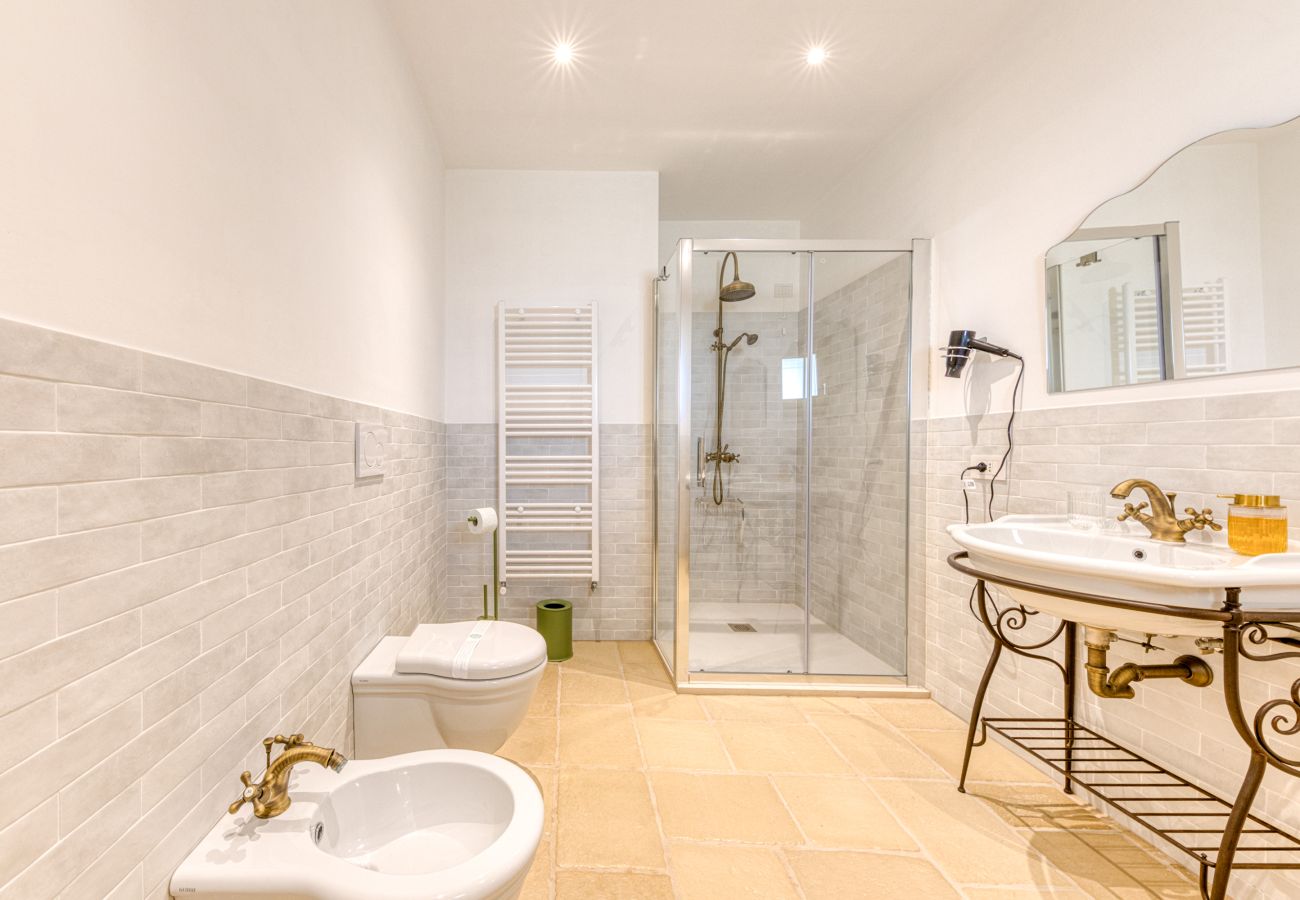 Villa in Ugento - Wunderschöne Designvilla mit Pool und Garten