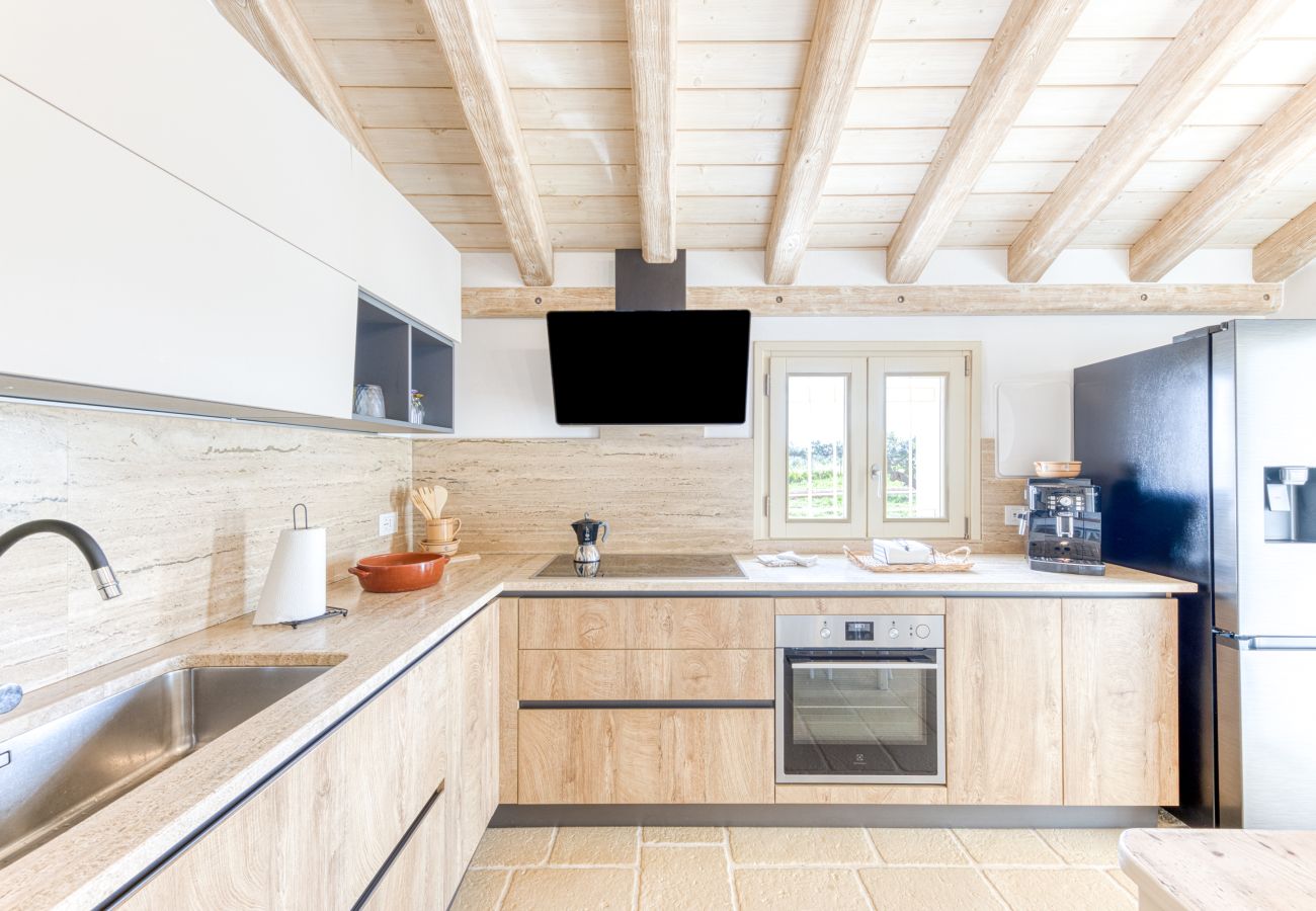 Villa in Ugento - Wunderschöne Designvilla mit Pool und Garten