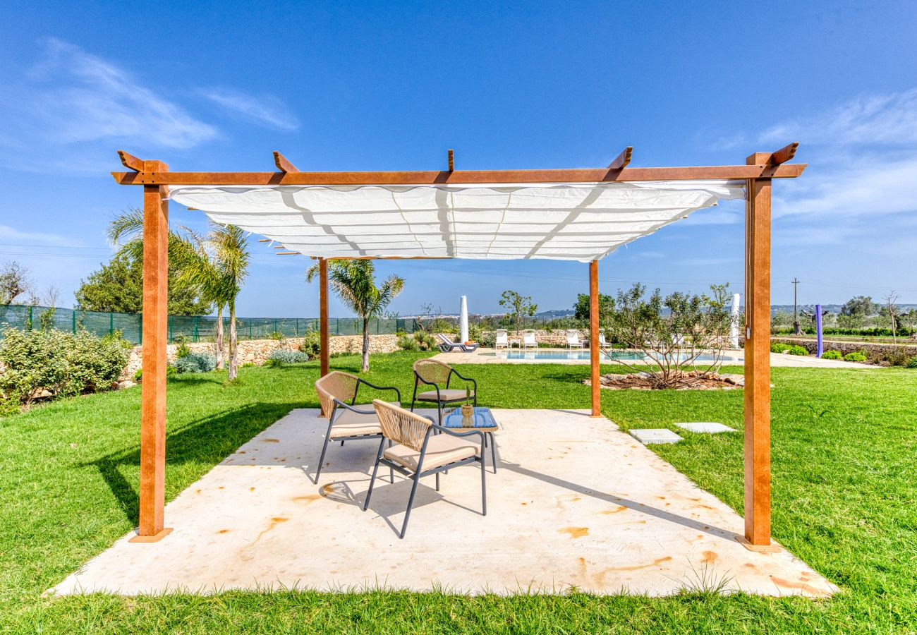 Villa in Ugento - Wunderschöne Designvilla mit Pool und Garten