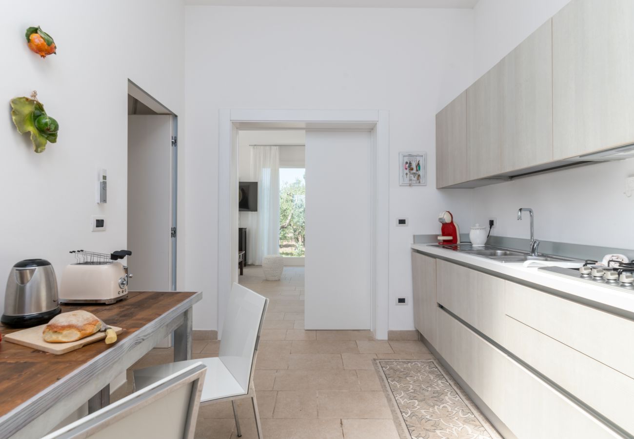 Villa in Torre San Giovanni - Fantastische Strandvilla mit Pool und Garten