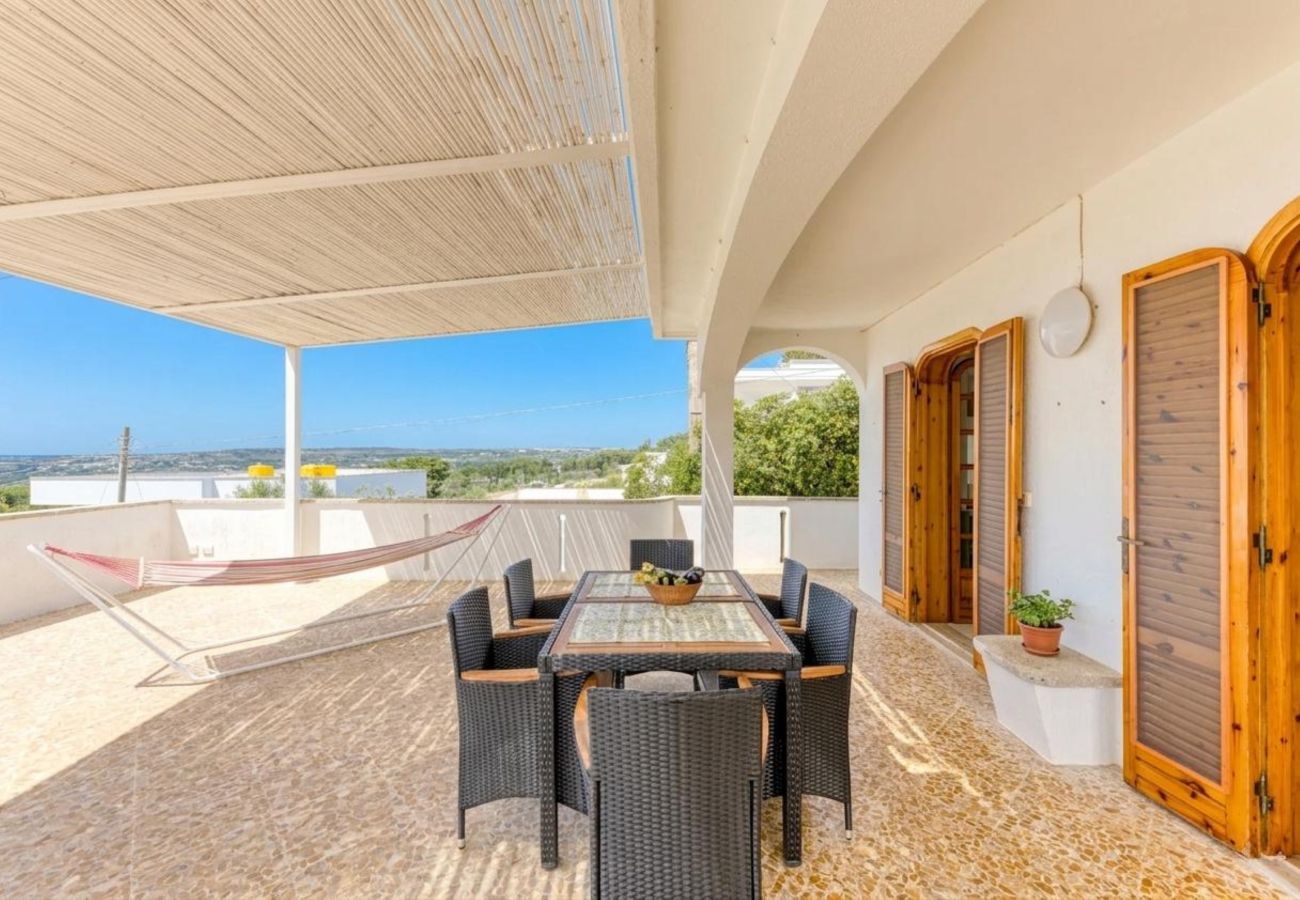 Ferienhaus in Leuca - Terrassenhaus mit Meerblick und Außenwhirlpool