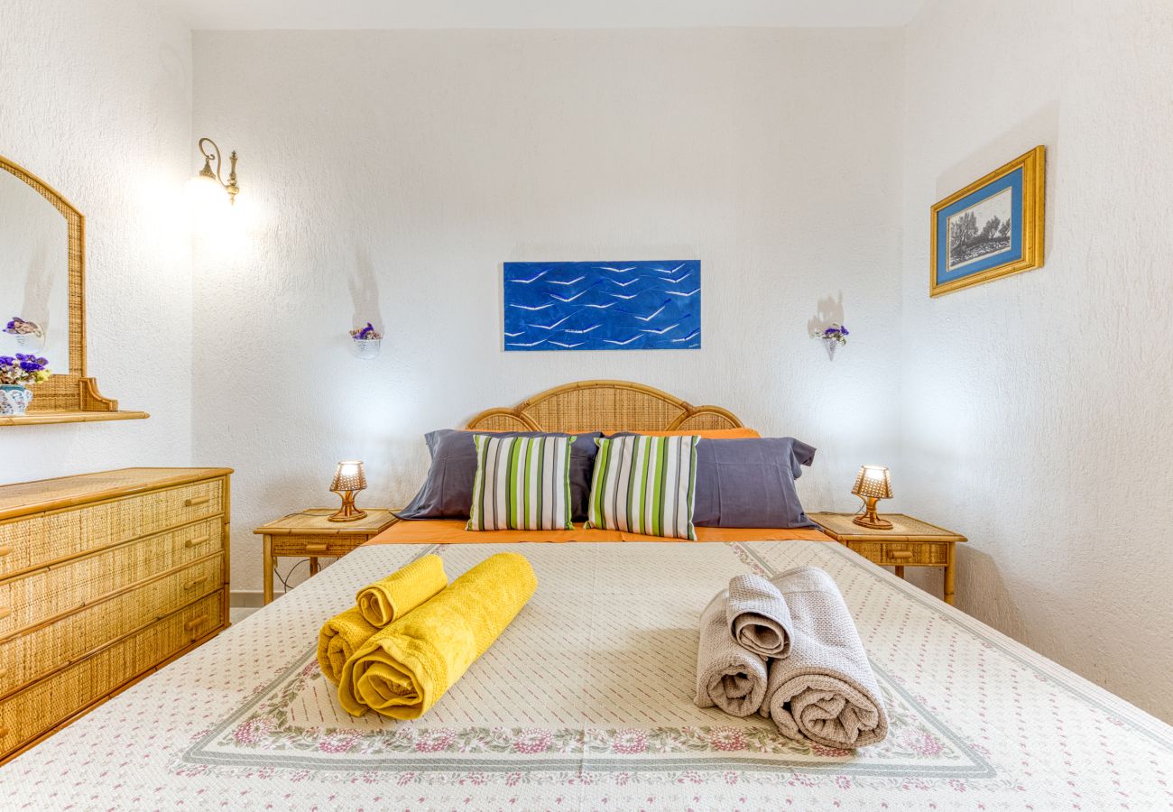 Ferienhaus in Leuca - Terrassenhaus mit Meerblick und Außenwhirlpool