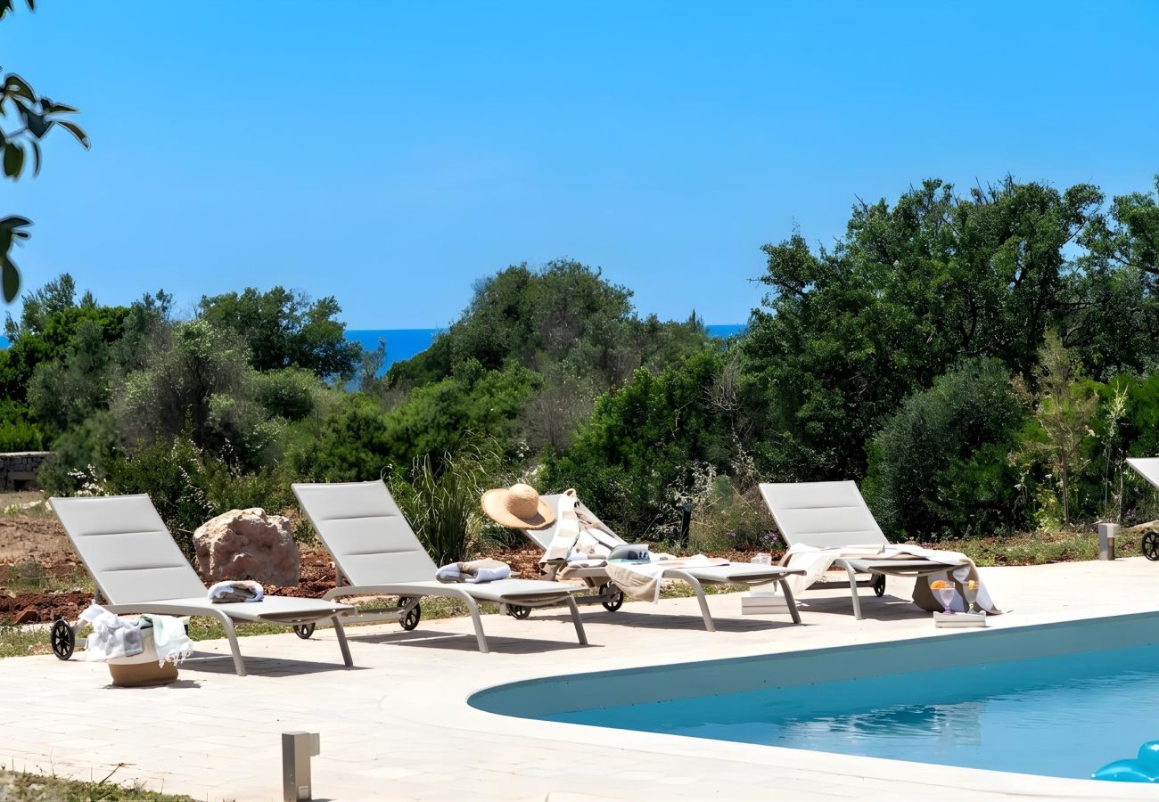 Villa in Torre Pali - Gehobene Designvilla, 2 Ebenen m. Pool u.Meerblick