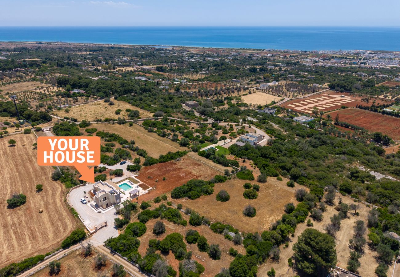Villa in Torre Pali - Gehobene Designvilla, 2 Ebenen m. Pool u.Meerblick