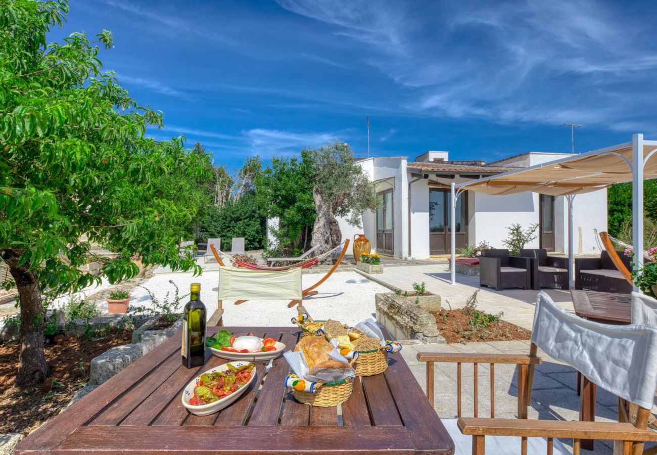 Villa in Casarano - Gesamtes Landanwesen mit Pool - alleinige Nutzung