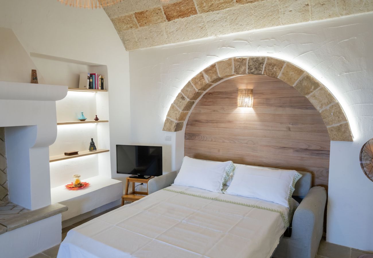 Villa in Leuca - Ein Juwel: Kleines, antikes Landhaus mit Pool