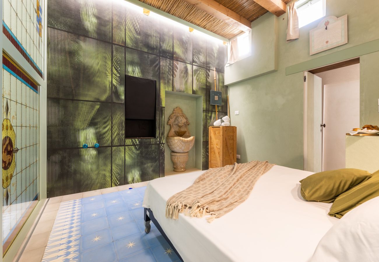 Villa in Gallipoli - High-End Turmvilla: 2 Pools in Strandnähe