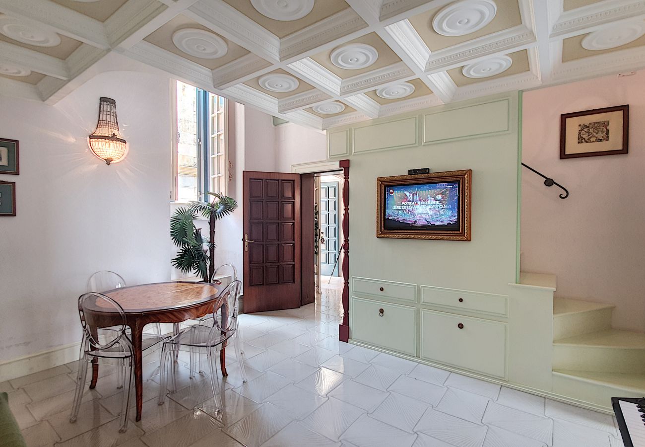 Ferienhaus in Castro - In der antiken Burg: Meerblick u. Außenwhirlpool