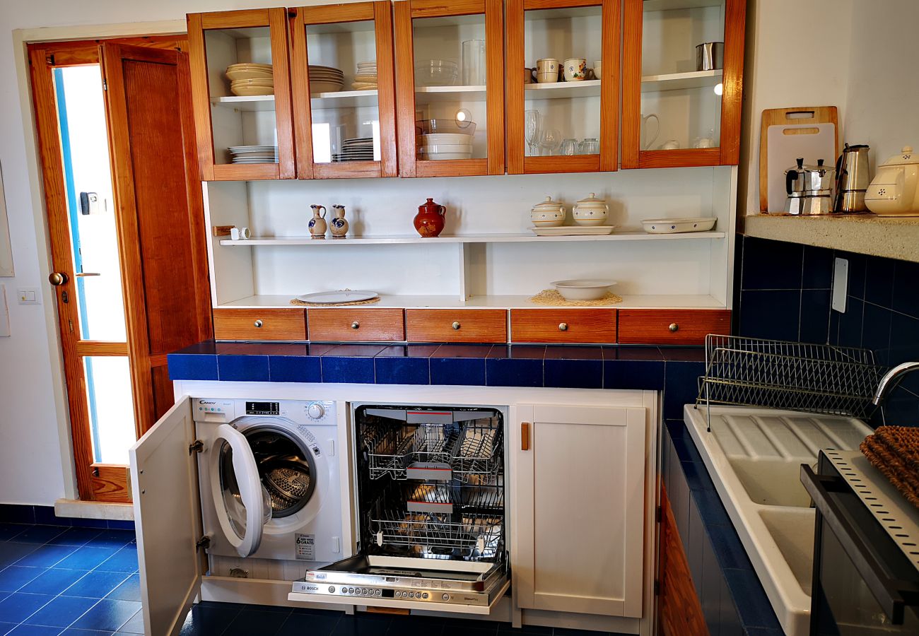 House in Leuca - Wonderful seaview w/ direct sea access & jacuzzi