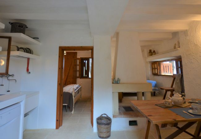 Trullo in Castro - Romantic trullo with sea access and stunning views (house G) Trullo in Castro - Romantic trullo with sea access and stunning views (house G)