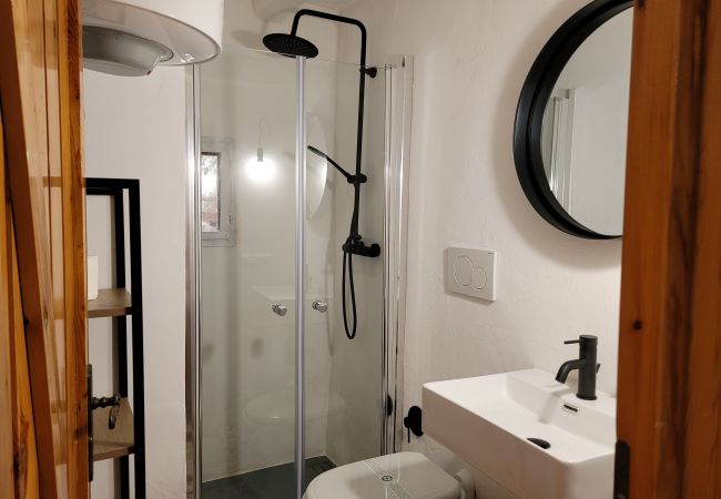 Trullo in Castro - Romantic trullo with sea access and stunning views (house G) Trullo in Castro - Romantic trullo with sea access and stunning views (house G)