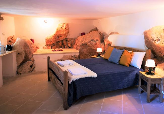 House in Castro - Large villa with sea access (house D) House in Castro - Large villa with sea access (house D)