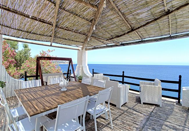 Villa in Castro - Breathtaking whirlpool villa&office w/ sea access Villa in Castro - Breathtaking whirlpool villa&office w/ sea access