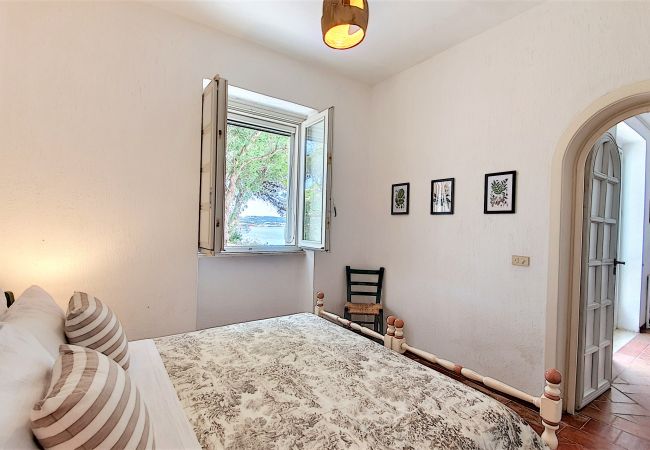 Villa in Castro - Breathtaking whirlpool villa&office w/ sea access Villa in Castro - Breathtaking whirlpool villa&office w/ sea access